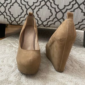 Aldo Wedges